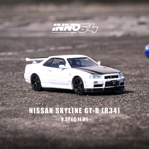 INNO64 NISSAN SKYLINE GT-R (R34) V-SPEC II N1 IN64-R34VS-WHI